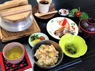 海鮮釜飯ランチ