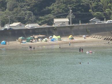 椿海水浴場の大掃除2